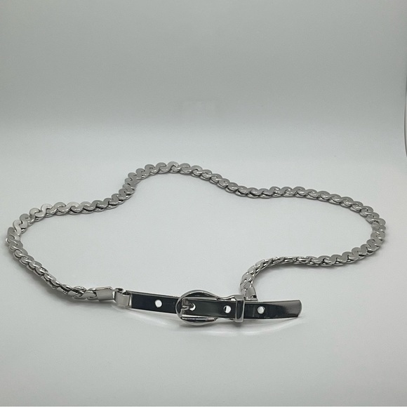Silver tone vintage skinny chain belt. Size XS - Picture 2 of 6